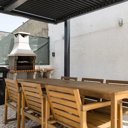 Family - Garden, Bbq And 3 Bedrooms Semesterbostad
