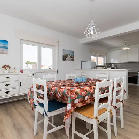 Family - Garden, Bbq And 3 Bedrooms