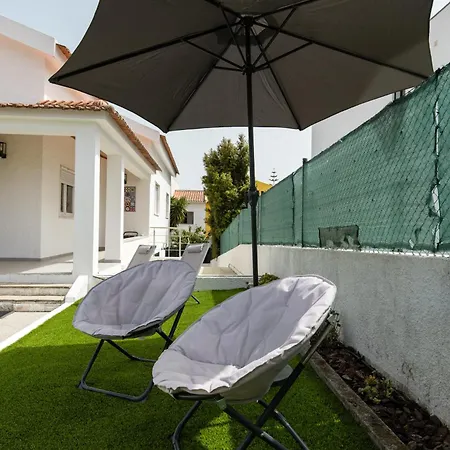 Family - Garden, Bbq And 3 Bedrooms Semesterbostad *