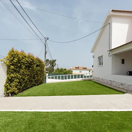 Family - Garden, Bbq And 3 Bedrooms Semesterbostad *